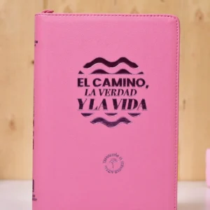B. TLA 066 EL CAMINO LA VERDAD Y LA VIDA ROSADO CANTO PLATA
