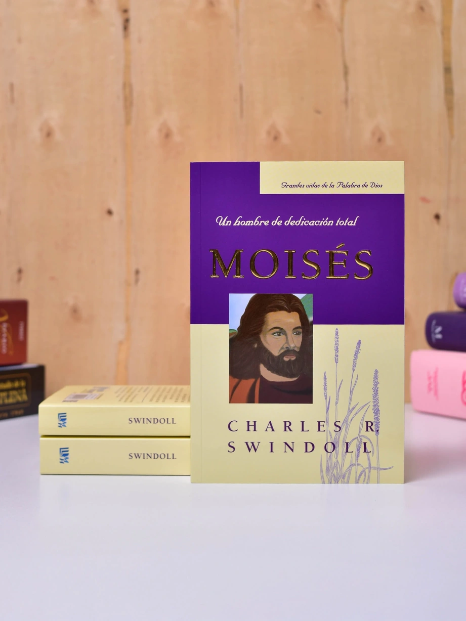 L. MOISÉS UN HOMBRE DE DEDICACIÓN TOTAL