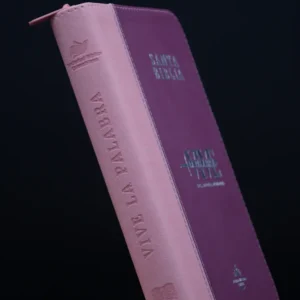 B. RVR60 066 VIVE LA PALABRA FUCSIA CANTO PLATA